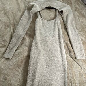Elegant Grey Long-Sleeve Dress